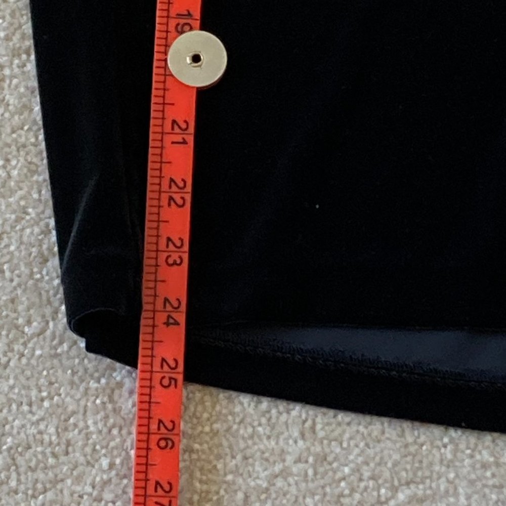 BNWT Vintage St Michael Marks and Spencer Black Velvet Pencil Skirt Size 16 - Picture 5 of 10